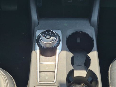 Used 2025 Ford Escape SE FWD image 27