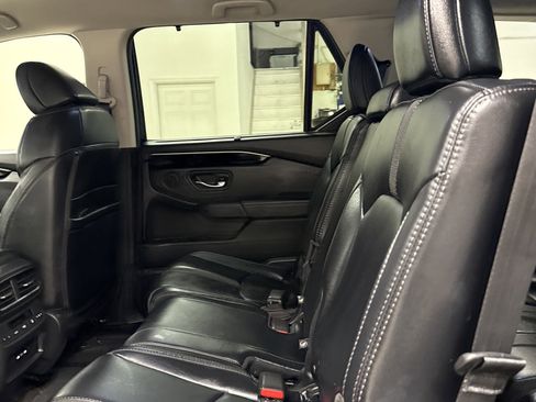 Used 2024 Honda Pilot EX-L image 17
