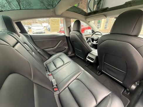 Used 2022 Tesla Model 3 Long Range image 19