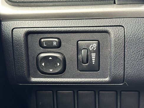 Used 2013 Lexus CT 200h image 36