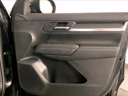 Used 2025 GMC Terrain Elevation AWD/4WD image 27