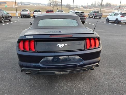 Used 2021 Ford Mustang Premium image 4