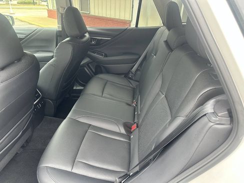 Used 2023 Subaru Outback Touring AWD/4WD image 23