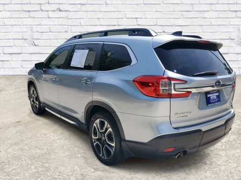 Used 2023 Subaru Ascent Touring w/ Popular Package #2A AWD/4WD image 2