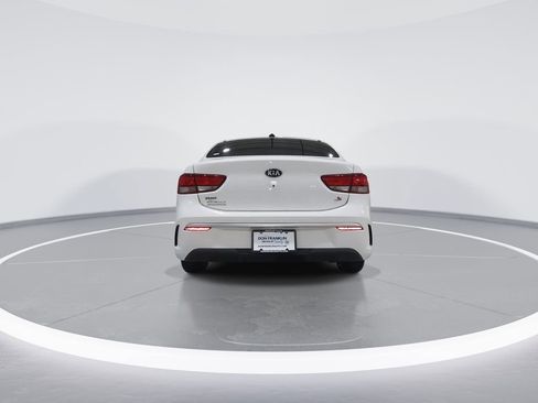 Used 2021 Kia Rio S image 7