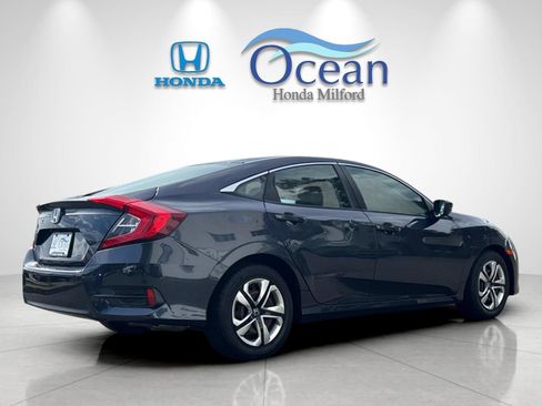 Used 2018 Honda Civic LX image 3