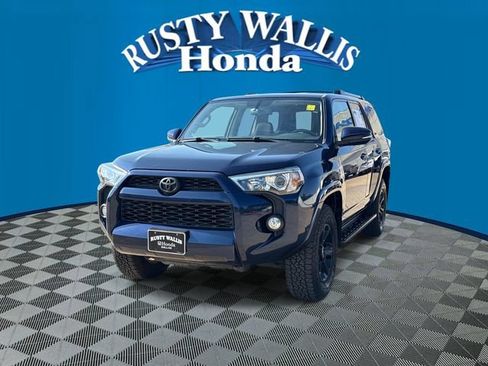 Used 2019 Toyota 4Runner SR5 Premium AWD/4WD image 4