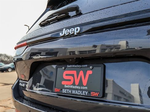 New 2026 Jeep Grand Cherokee Limited image 10