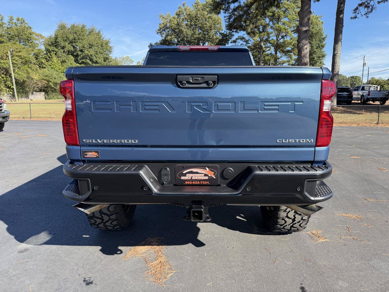 Used 2024 Chevrolet Silverado 2500 Custom w/ Custom Value Package AWD/4WD image 3