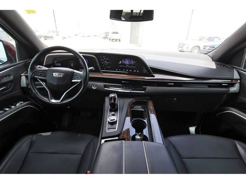 Used 2022 Cadillac Escalade ESV Luxury RWD image 9