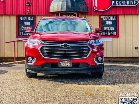 Used 2020 Chevrolet Traverse LT FWD image 3