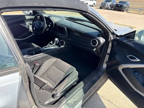 Used 2020 Chevrolet Camaro LT RWD image 12