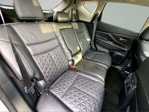 Used 2024 Nissan Murano Platinum w/ Cargo Package FWD image 32