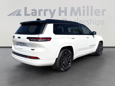 New 2026 Jeep Grand Cherokee L Summit AWD/4WD image 6