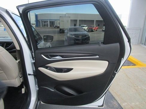 Certified 2023 Buick Enclave Essence image 24