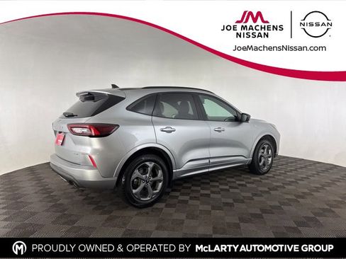 Used 2024 Ford Escape ST-Line image 6