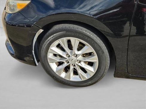 Used 2015 Lexus ES 300h image 23