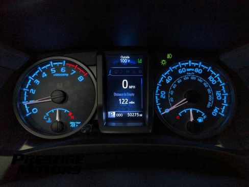 Used 2018 Toyota Tacoma TRD Off-Road w/ Technology Package AWD/4WD image 15