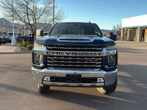 Used 2020 Chevrolet Silverado 2500 LTZ image 2