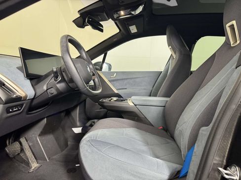 Used 2023 BMW iX xDrive50 w/ BMW I Signature Blue Package AWD/4WD image 4