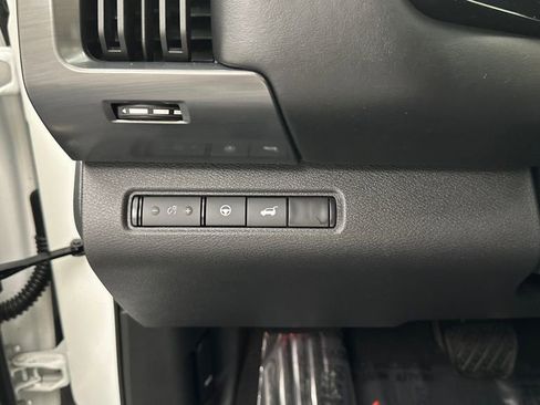 Certified 2023 Nissan Pathfinder SL w/ SL Premium Package AWD/4WD image 28