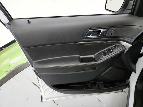 Used 2019 Ford Explorer 4WD Police Interceptor image 19