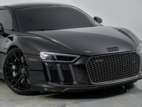 Used 2017 Audi R8 V10 plus image 3