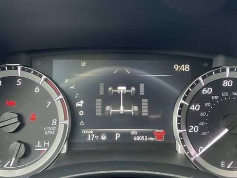 Used 2024 Toyota Highlander LE image 17