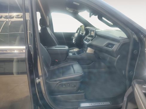 Used 2024 Chevrolet Tahoe Premier RWD image 15