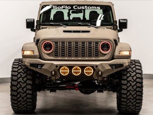 Used 2026 Jeep Gladiator Sport image 23