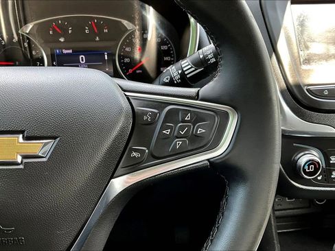 Used 2024 Chevrolet Equinox LT AWD/4WD image 13