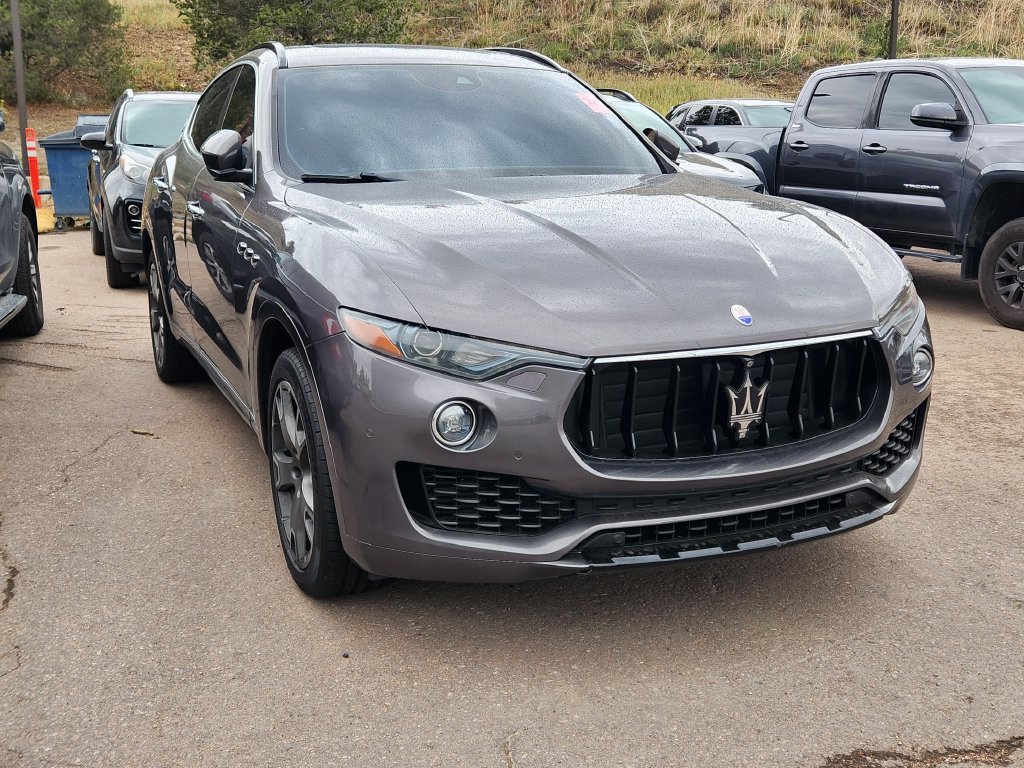 Used 2017 Maserati Levante w/ Sport Package AWD/4WD image 19