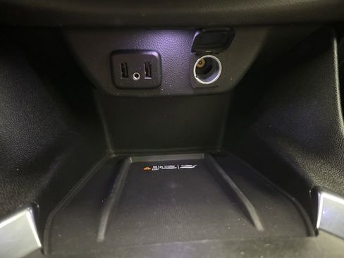 Used 2023 Chevrolet Traverse LT w/ LPO, Cargo Package image 37