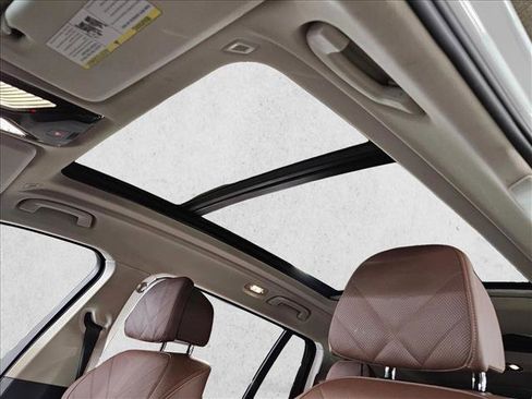 Certified 2023 BMW X7 xDrive40i w/ Climate Comfort Package image 15