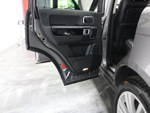 Used 2011 Land Rover Range Rover Supercharged AWD/4WD image 69