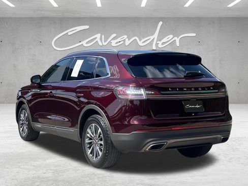 Used 2022 Lincoln Nautilus FWD w/ Premium Package image 17