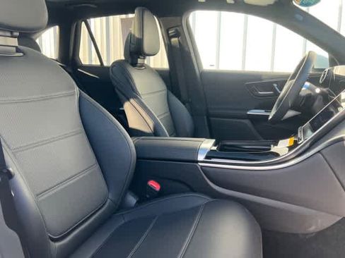 Certified 2025 Mercedes-Benz GLC 300 4MATIC image 15