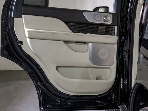 Used 2022 Lincoln Navigator Black Label image 37