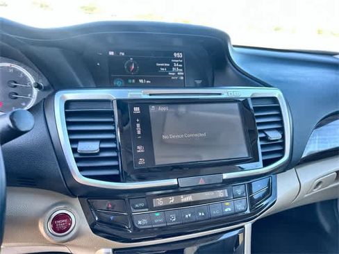 Certified 2017 Honda Accord EX-L image 18