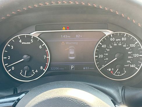 Used 2023 Nissan Altima 2.5 SR w/ SR Premium Package image 12