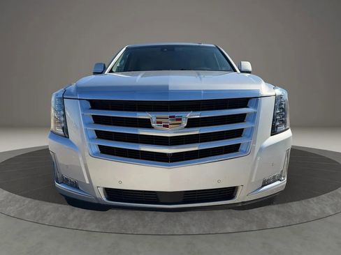 Used 2015 Cadillac Escalade ESV Premium image 8
