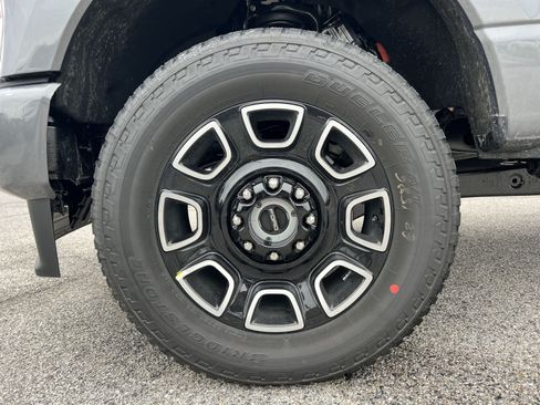 New 2026 Ford F250 Platinum AWD/4WD image 12