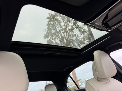 New 2025 Mercedes-Benz C 300 4MATIC Sedan image 3