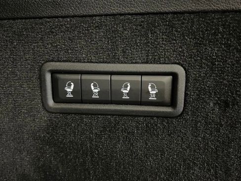 New 2025 Jeep Grand Wagoneer Series III w/ HD Trailer Tow Package image 24