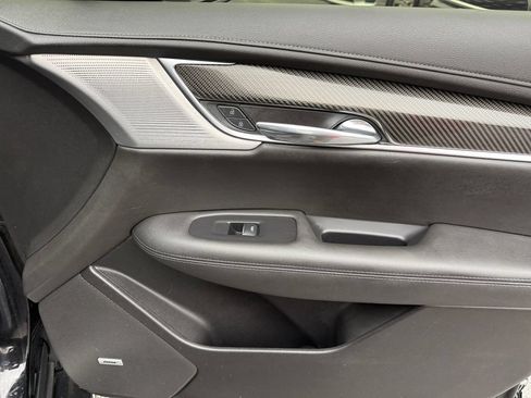 Used 2021 Cadillac XT6 Sport AWD/4WD image 19