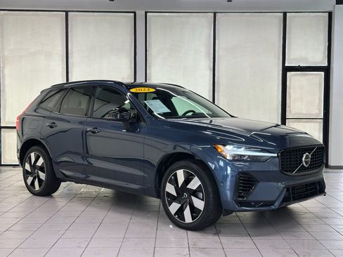 Used 2024 Volvo XC60 T8 Plus w/ Protection Package Premier AWD/4WD image 1