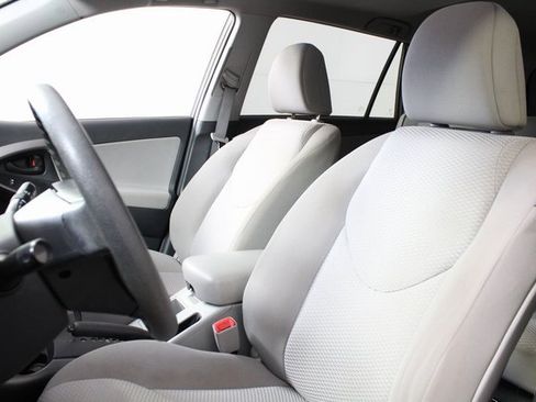 Used 2012 Toyota RAV4 4WD image 11