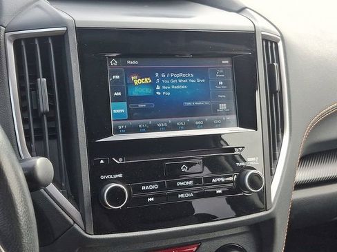 Used 2023 Subaru Crosstrek 2.0i Premium image 3