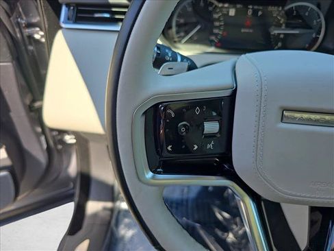 Used 2022 Land Rover Range Rover Velar S AWD/4WD image 17