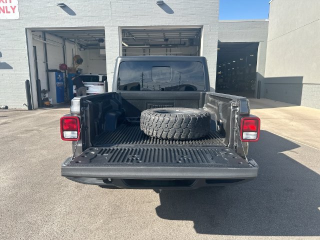 Certified 2022 Jeep Gladiator Sport AWD/4WD image 25
